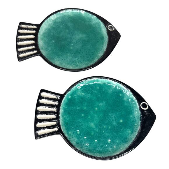 Paola Navone Fish Dish Set of 2 MCM Style Pottery Plates Made in Portugal - Picture 11 of 11